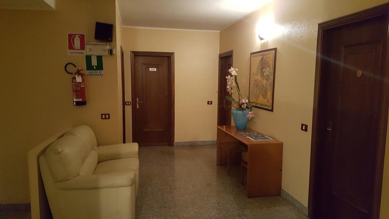 Vestone Hotel Ristorante Centrale מראה חיצוני תמונה