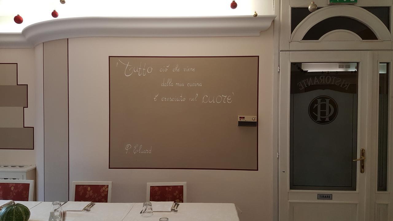 Vestone Hotel Ristorante Centrale מראה חיצוני תמונה