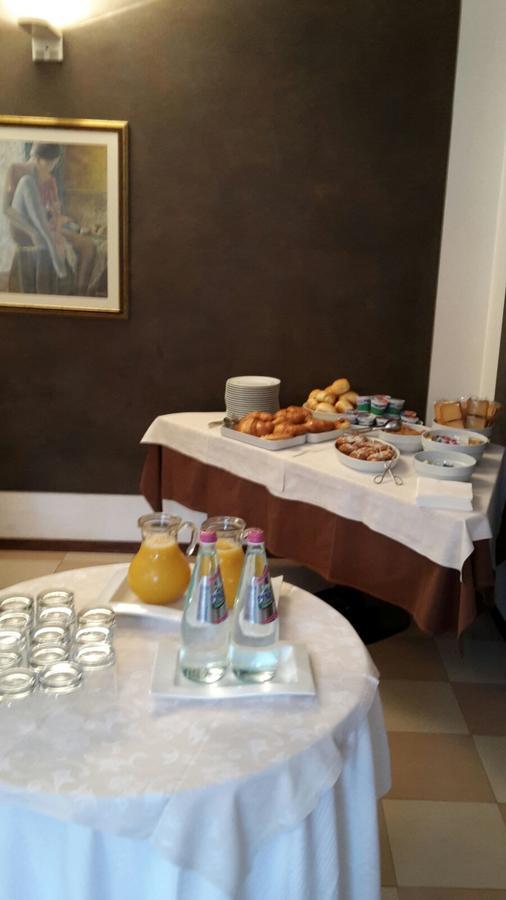 Vestone Hotel Ristorante Centrale מראה חיצוני תמונה